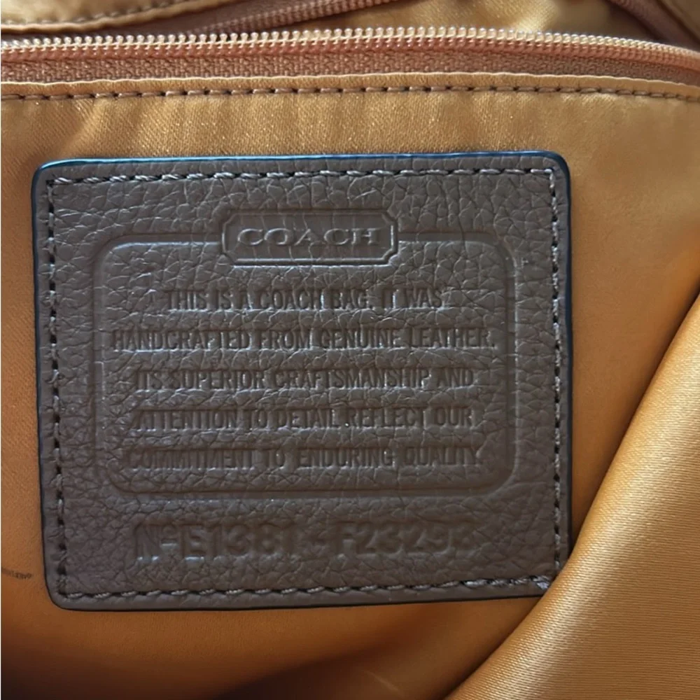 Coach Brown Leather Shoulder Bag - Picture 4 of 7